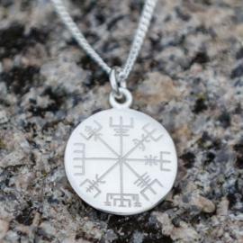 Vegvísir silver: pendant Icelandic magic symbol
