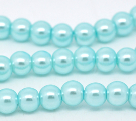 Glasparels 8mm Licht Turquoise, per streng van 75 kralen