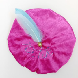 luxe baret met koosnaam toetje