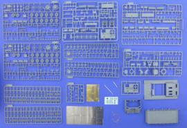 Takom | 8006 | StuH 42 & StuG III Ausf. G Late Production 2 in 1 | 1:35