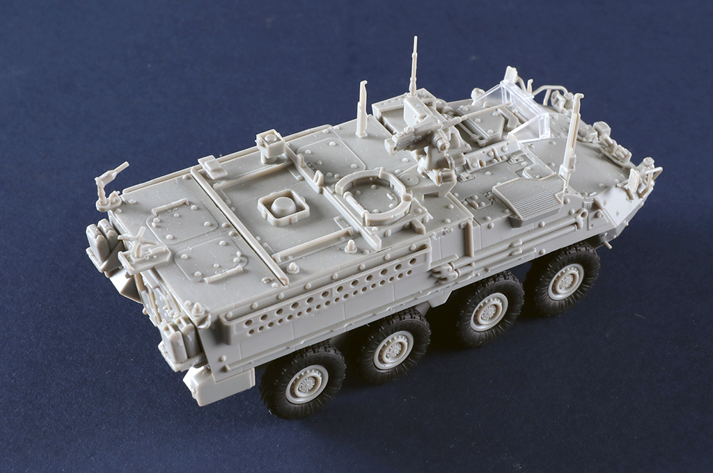 Trumpeter | 07423 | M1130 Stryker Command Vehicle | 1:72