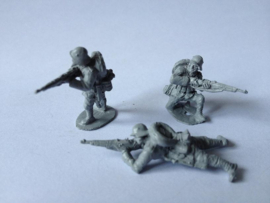 EWM | ww1ger12 | 3 Stormtroopers with packs | 1:72