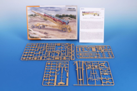Special Armour | SA72028 | German WWII V-4 Rocket with Launcher | 1:72