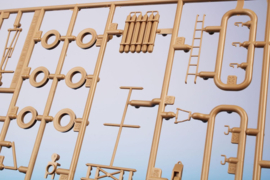 Special Armour | SA72028 | German WWII V-4 Rocket with Launcher | 1:72