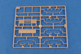 HobbyBoss | 83831 | US GMC CCKW-352 Steel Cargo Truck | 1:35