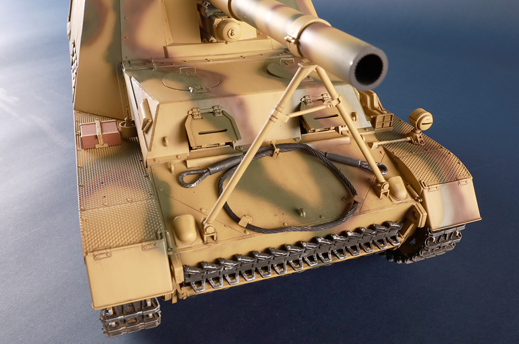 Trumpeter | 00953 | Sd.Kfz.165 Hummel Late | 1:16