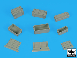 Black Dog | T16001 | Wooden Boxes Accessories Set | 1:16