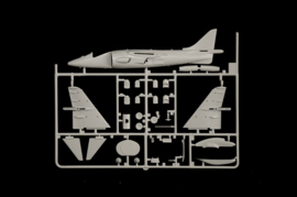 Italeri | 90193 | AV-8B Harrier II | 1:72