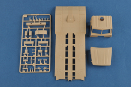 HobbyBoss | 85527 | Scammell Commander & 62 tonne Crane Fruehauf semi-trailer | 1:35