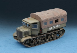 Trumpeter | 07110 | Voroshilovets Tractor | 1:72