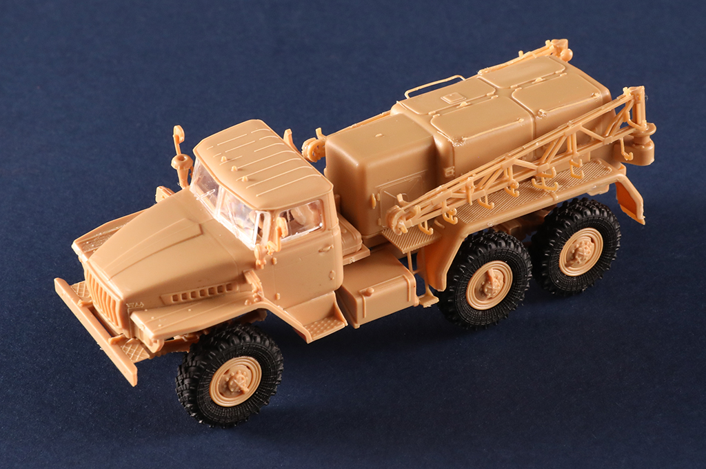 HobbyBoss | 82962 | APA-5D Airport Starter Vehicle | 1:72