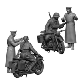 Zvezda | 3632 | German R-12 Heavy Motorcycle with Rider and Officer | 1:35