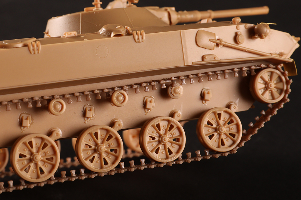 HobbyBoss | 80154 | BMD-1P | 1:35