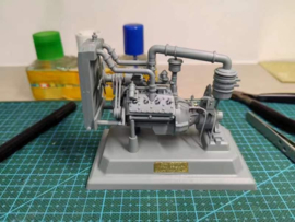 Gecko | 16gm0017 | Universal carrier Ford V8 engine | 1:16