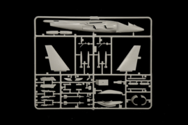 Italeri | 90193 | AV-8B Harrier II | 1:72