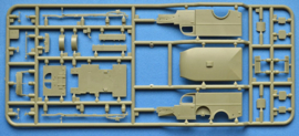 ACE | 72596 | Dodge WC-18 Ambulance 1⁄2-ton 4x4 | 1:72