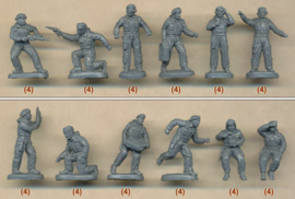 Orion | 72061 | British Tank Crew (Winter Dress) WWII | 1:72