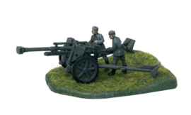 Zvezda | 6121 | 105mm Howitzer leFH-18/18M with Crew | 1:72