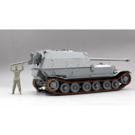 Amusing Hobby | 35A057  | Sd.Kfz. 184 Elefant Schwerer Jagdpanzer with improved rear hatch | 1:35