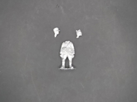 EWM | DutInf18 | Infantry Officer in Standing Pose with Map Case | 1:72