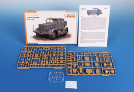Special Armour | SA72001 | SS-100 Gigant "Schwerer Radschlepper/Heavy Tractor" | 1:72