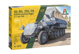 Italeri | 7079 | Sd.Kfz.251/10 Schutzenpanzerwagen 3.7cm pak | 1:72