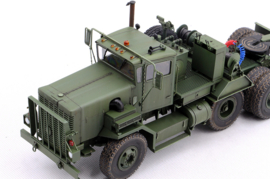 HobbyBoss | 85524 | M911 C-HET w/ Talbert 64T Trailer | 1:35