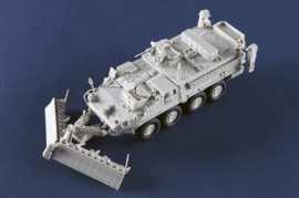 Trumpeter | 07427 | M1132 Stryker Engineer Squad Vehicle w/Surface Mine Plow | 1:72