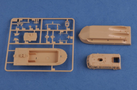 Hobbyboss | 82919 | Land-Wasser-Schlepper Medium Production | 1:72