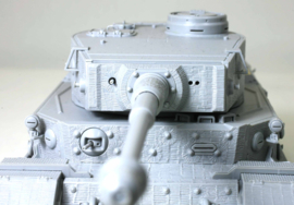 Amusing Hobby | 35A059 | Tiger (P) 003 w/Zimmerit | 1:35