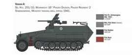 Italeri | 7079 | Sd.Kfz.251/10 Schutzenpanzerwagen 3.7cm pak | 1:72