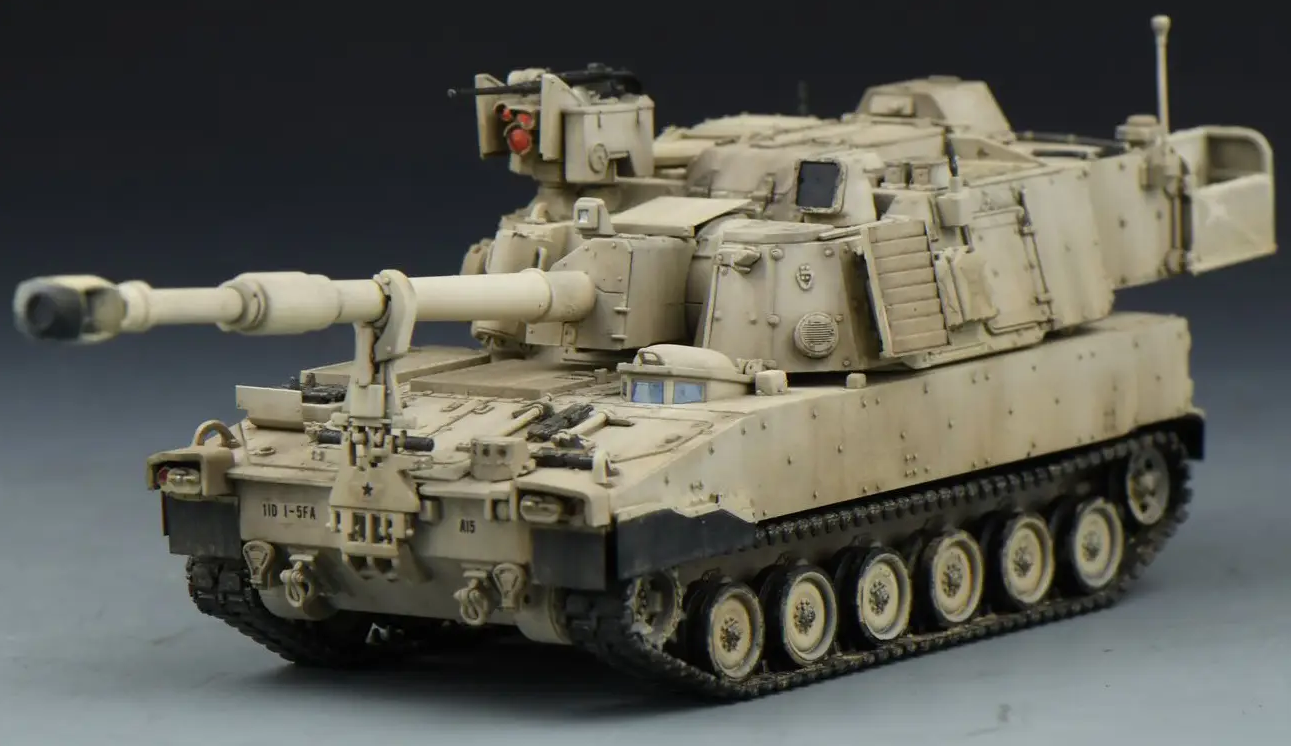 ForeArt | 2002 | M109a7 Paladin | 1:72