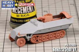 Heavy Hobby | PK72002 | WWII German Sdkfz.251/17 Ausf.D Pionierpanzerwagen | 1:72