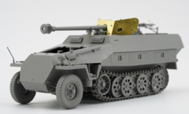 Border Model | BT-043 | Sd.Kfz.251/22 w 7.5cm PaK 40 "Pakwagen" | 1:35