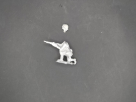 EWM | DutInf03 | Infantryman Kneeling Firing Rifle | 1:72