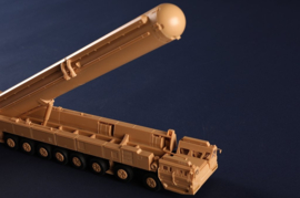 HobbyBoss | 82963 | DF-41 ICBM | 1:72