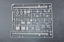 Trumpeter | 01014 | Russian BM 21 GRAD Late Version | 1:35