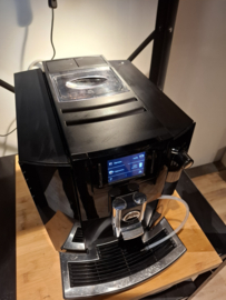 Jura E60 Piano Black Type 15082 – De Perfecte Koffiemachine voor Thuis