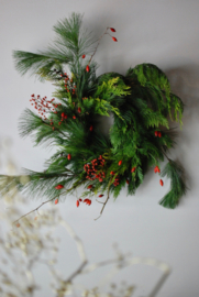 Conifer wreath XL with red rose hip berry - ø65-70cm - SOLD