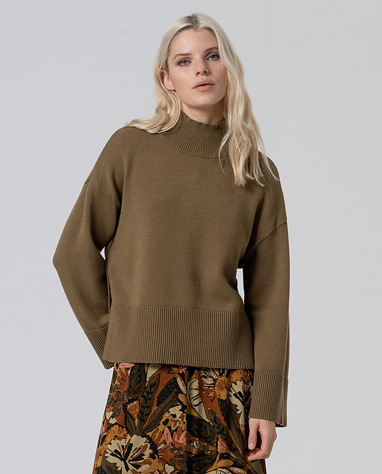 Surkana sweater "Dolores", brown