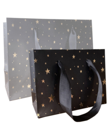 Cadeautasjes 2 stuks zwart met goude ster - 14,5 x 6,5 x 11,5 CM
