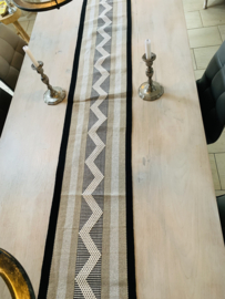 Table runner