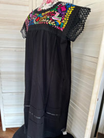 Black huipil