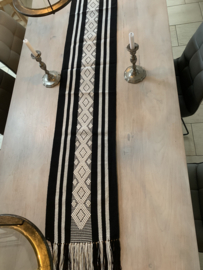 Table runner