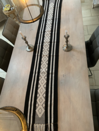 Table runner