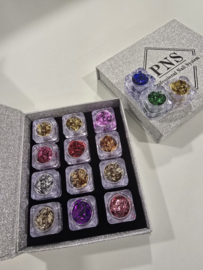 PNS Bladgoud 1 t/m 12 in een verzamel box + gratis No 13 14 15