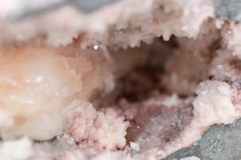 Heulandiet Geode 480 gram