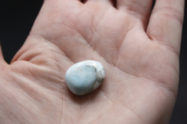 Larimar trommelsteen