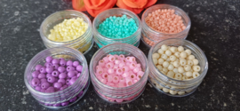 Kralenset Regenboog met 1 rol elastiek GRATIS