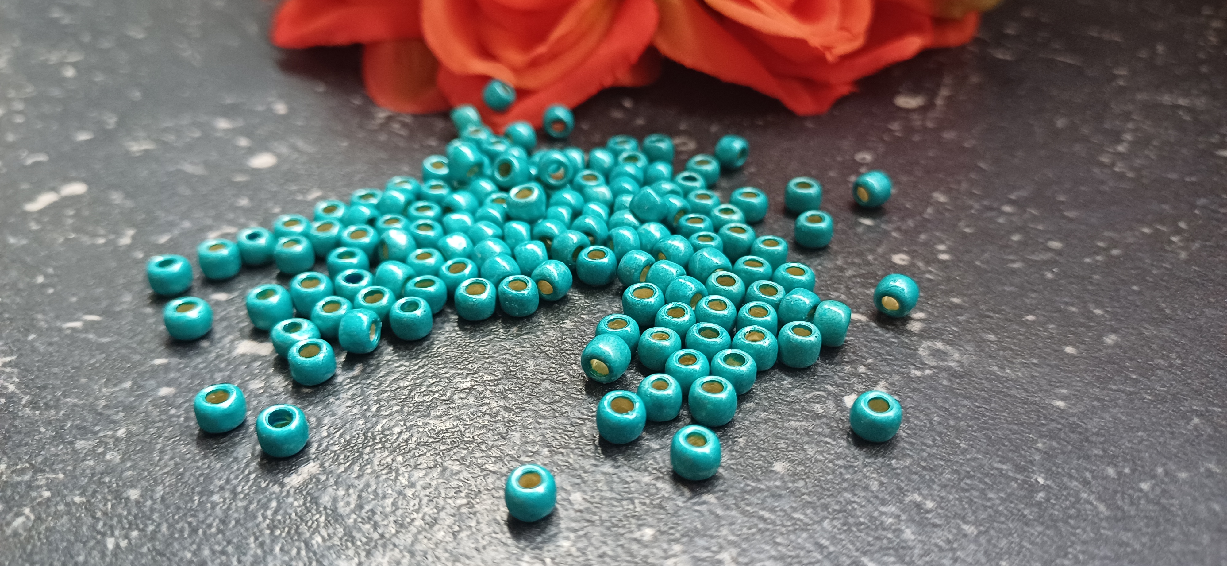 Perma Finish Frosted Galvenized teal 6/0, 10 gram